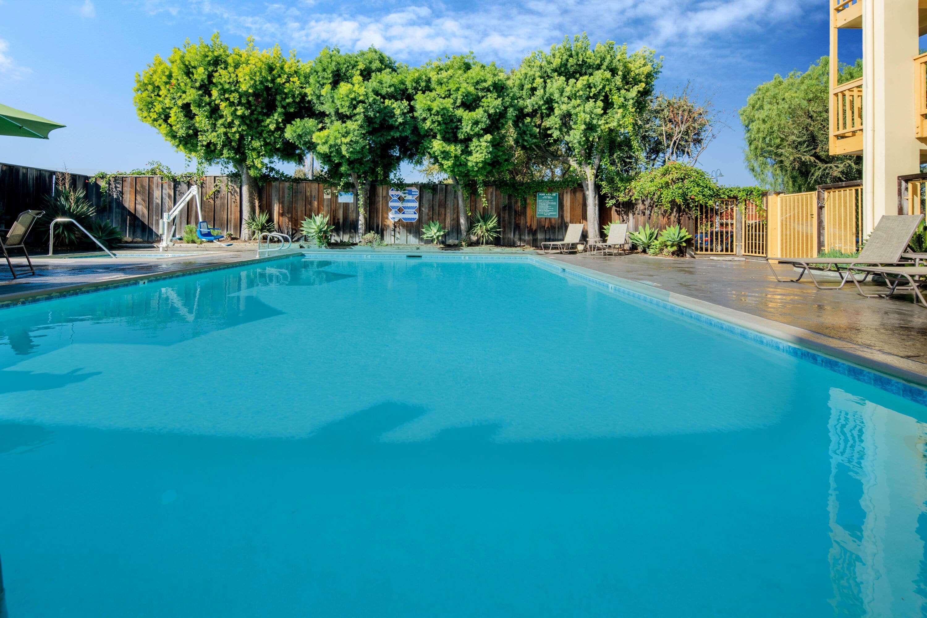 Hotel La Quinta & By Wyndham Spectrum 3*